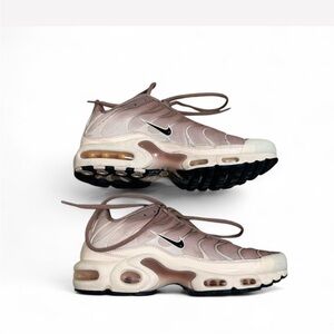 Nike Air Max Plus TN Sneakers in Mauve Gradient